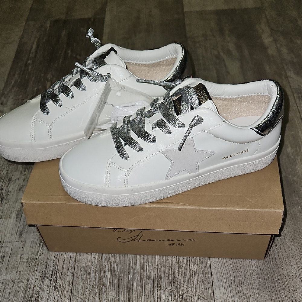 Vintage Black and White Havana Shoe- NWB